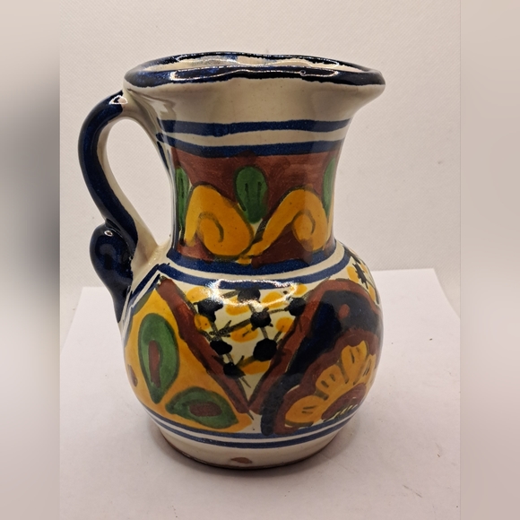 Talavera Mexican Jug, Made in Mexico Pitcher Studio Pottery. - Picture 1 of 7